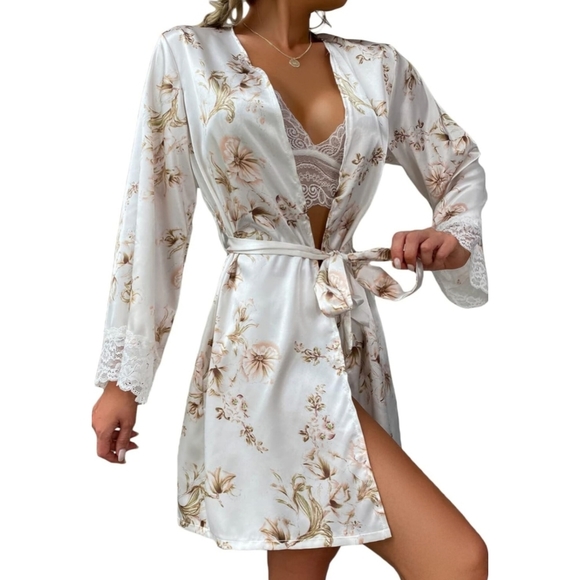 Fernvia Other - Fernvia Women White Lace Silky Robe